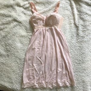 Vintage Dreamy light pink bra slip
